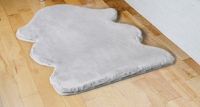ALFOMBRA LAVABLE DE PELO LARGO LISO PLATA