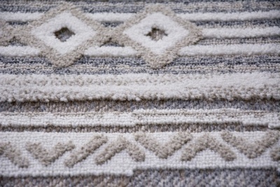 ALFOMBRA ÉTNICA EN RELIEVE BEIGE 1